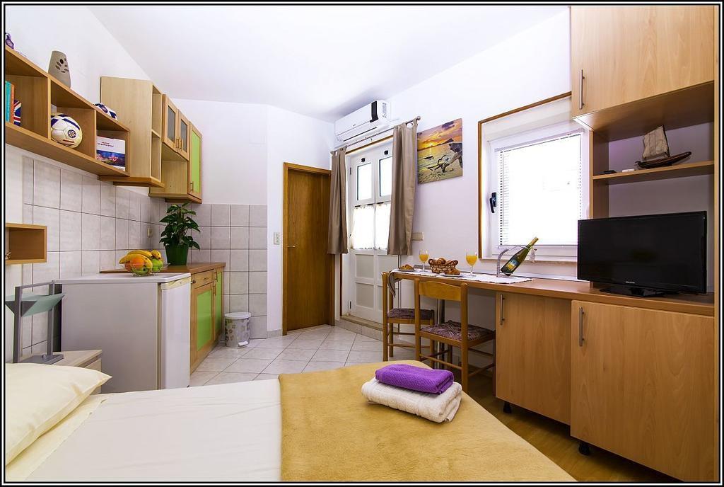 Guesthouse Teta Palmina Split Quarto foto